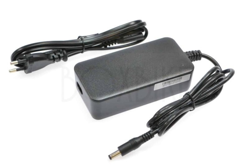 24V / 29,4V lader- DC2.1 5,5mm - 2A