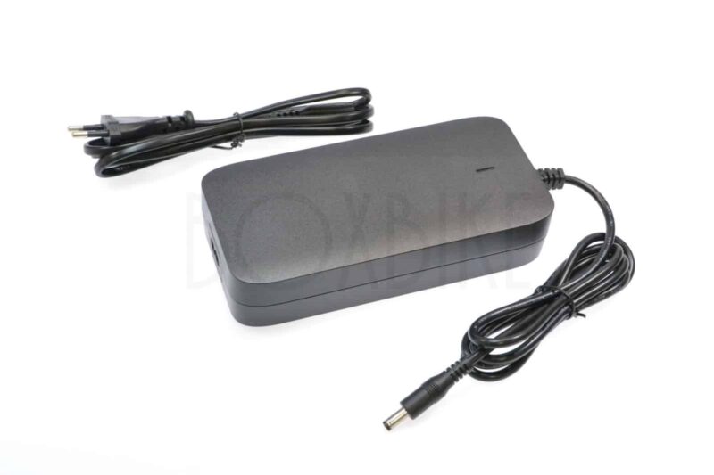36V / 42V hurtiglader - DC2.1 - 3A 100%