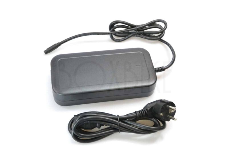 48V / 54,6V Superlader - Julet 3-pin - 4,5A 100%