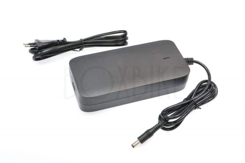 Lader 48V / 2A / DC2.1